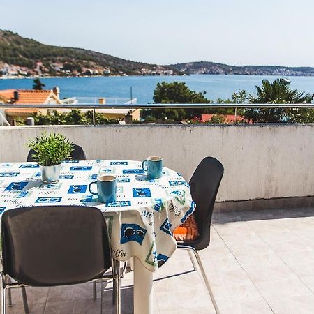 Apartmani Males Rogoznica  Dış mekan fotoğraf