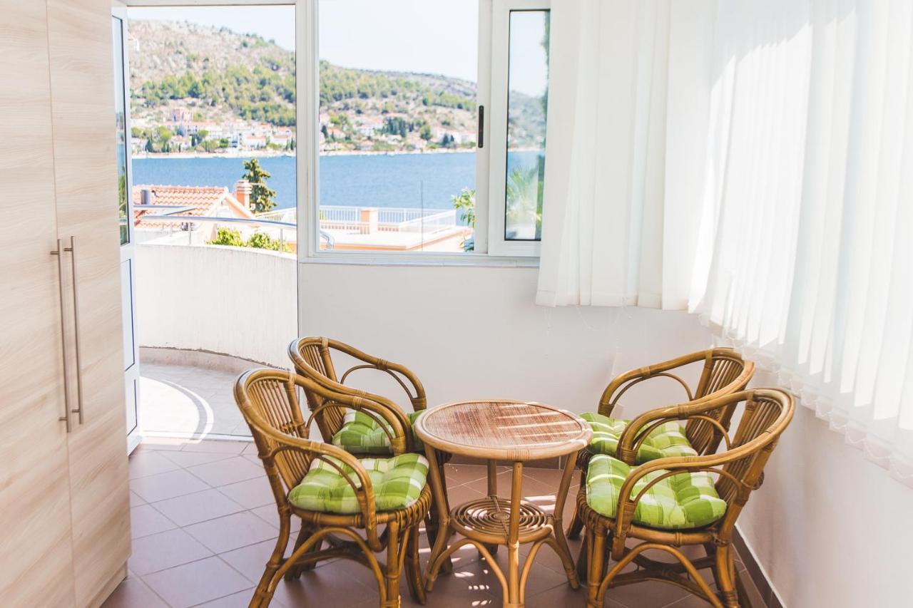 Apartmani Males Rogoznica  Dış mekan fotoğraf