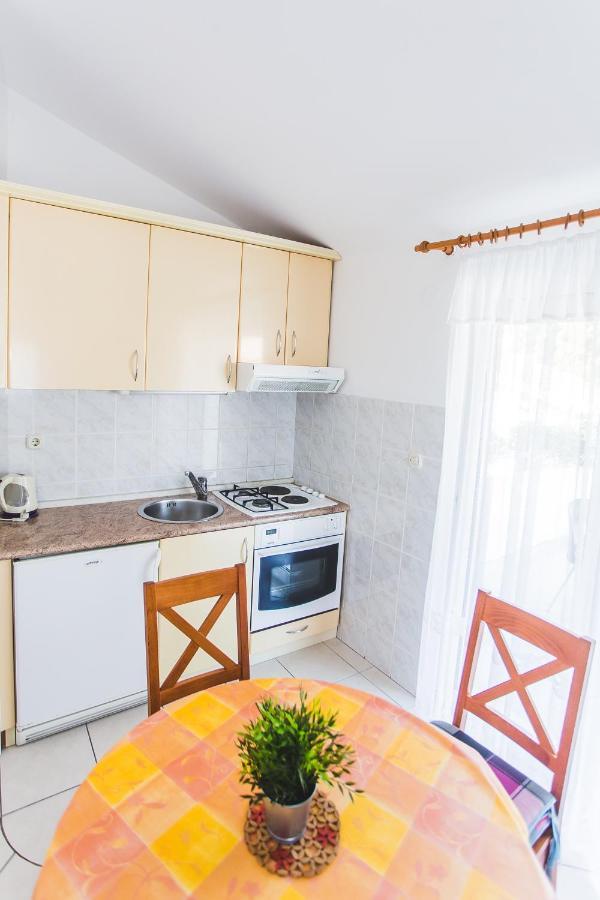 Apartmani Males Rogoznica  Dış mekan fotoğraf