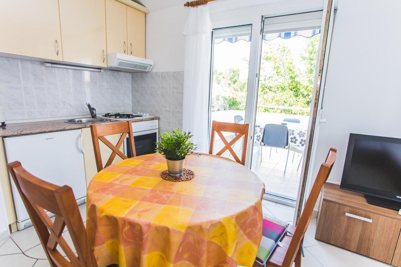 Apartmani Males Rogoznica  Dış mekan fotoğraf