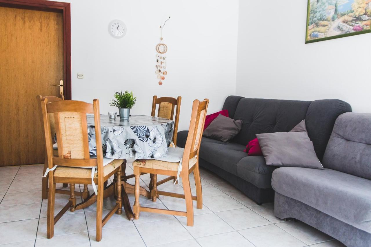 Apartmani Males Rogoznica  Dış mekan fotoğraf