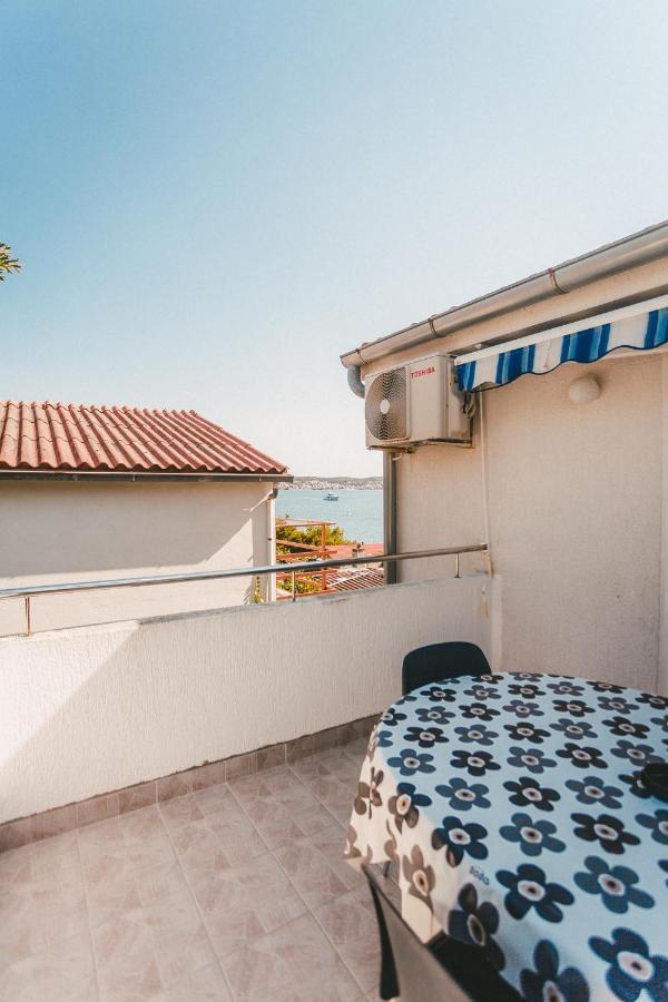 Apartmani Males Rogoznica  Dış mekan fotoğraf
